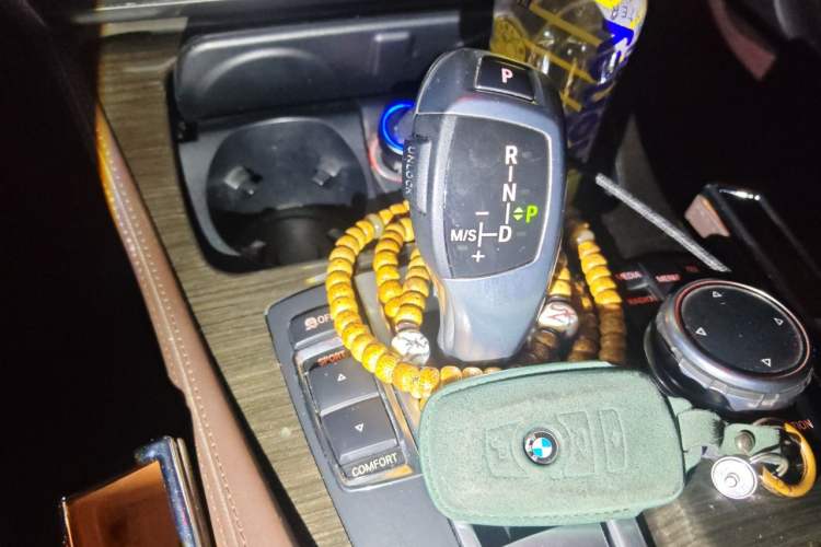 Used BMW 5 Series 2017 525Li Luxury Design Package Gear Lever
