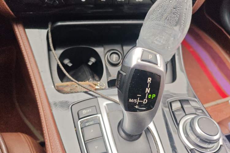 Used BMW 5 Series 2017 520Li Elegant Edition Gear Lever