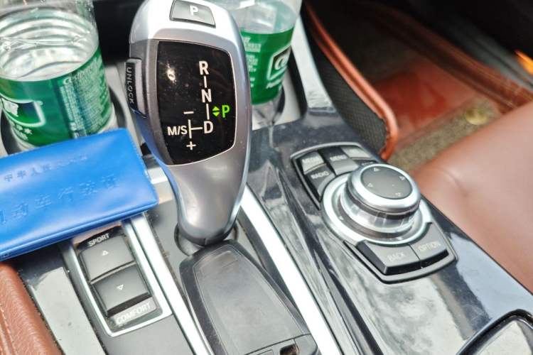 Used BMW 5 Series 2017 520Li Elegant Edition Gear Lever