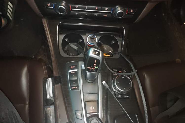 Used BMW 5 Series 2017 525Li Luxury Design Package Gear Lever