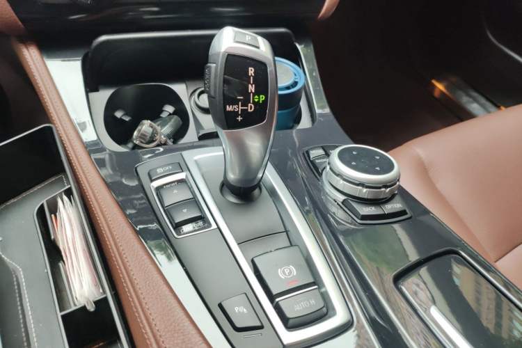 Used BMW 5 Series 2017 520Li Elegant Edition Gear Lever