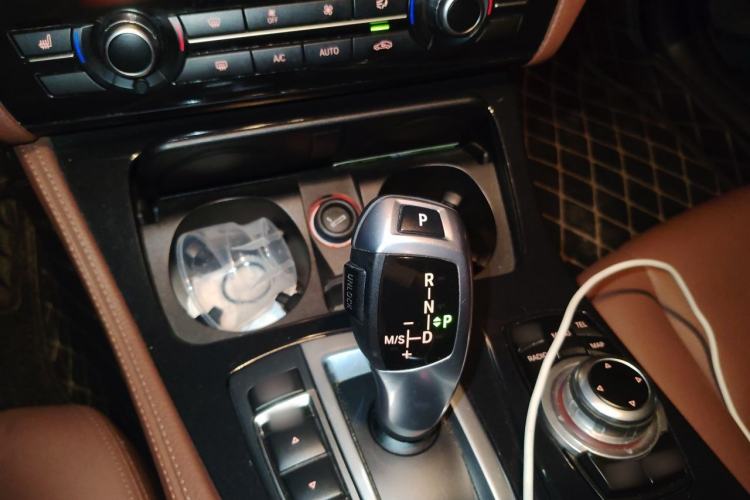 Used BMW 5 Series 2017 520Li Elegant Edition Gear Lever