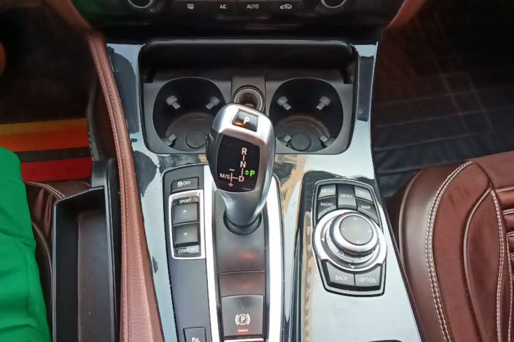 Used BMW 5 Series 2017 520Li Elegant Edition Gear Lever