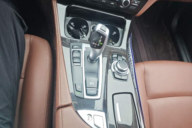 Used BMW 5 Series 2017 525Li Leading Model Gear Lever