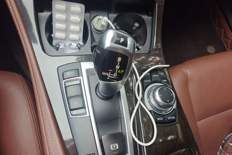 Used BMW 5 Series 2017 525Li Leading Model Gear Lever