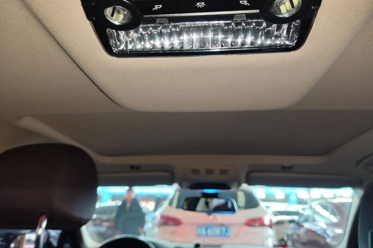 Used BMW 5 Series 2017 525Li Luxury Design Package Headliner