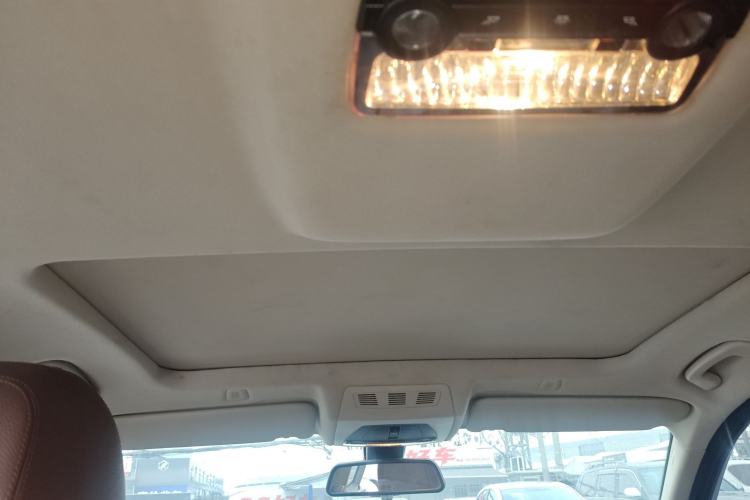 Used BMW 5 Series 2017 525Li Leading Model Headliner