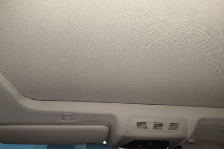 Used BMW 5 Series 2017 525Li Luxury Design Package Headliner