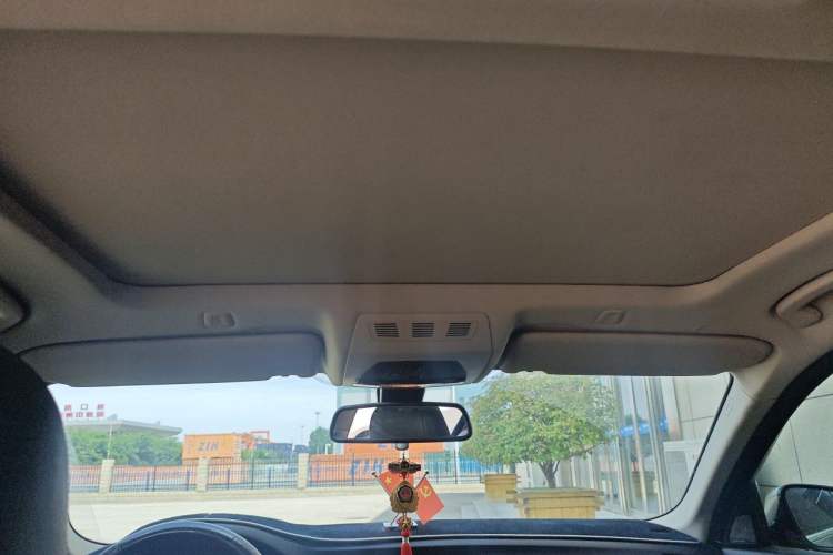 Used BMW 5 Series 2017 525Li Luxury Design Package Headliner