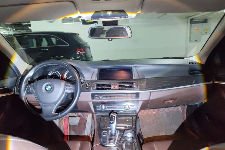 Used BMW 5 Series 2017 525Li Luxury Design Package Headliner