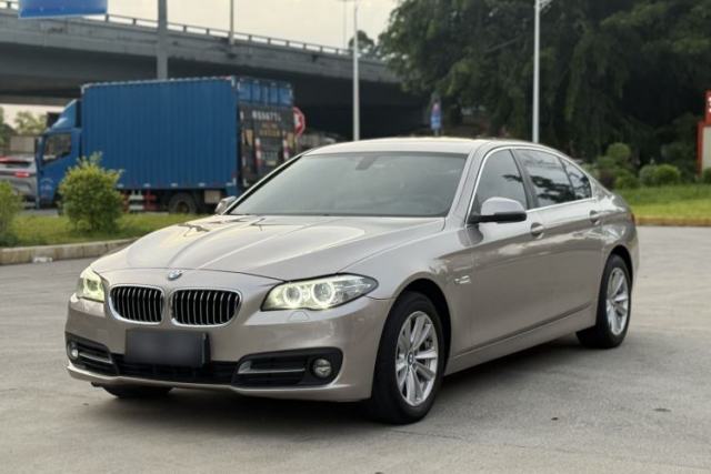 Ojetý BMW 5 Series 2017 520Li Elegant Edition