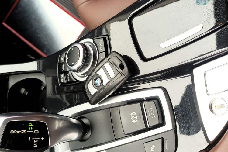 Used BMW 5 Series 2017 520Li Elegant Edition Interior 1
