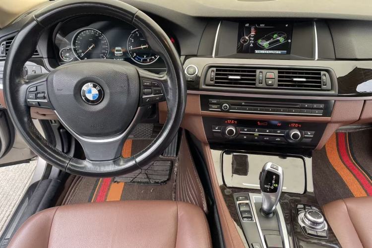 Used BMW 5 Series 2017 525Li Leading Model Interior 2