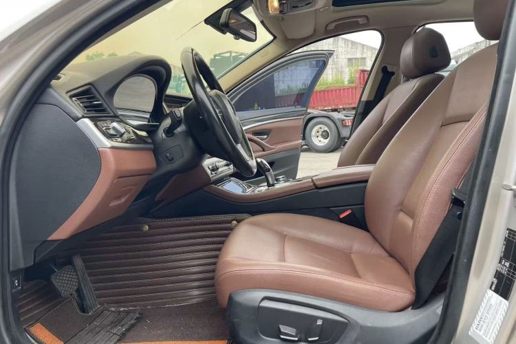 Used BMW 5 Series 2017 525Li Leading Model Interior 3