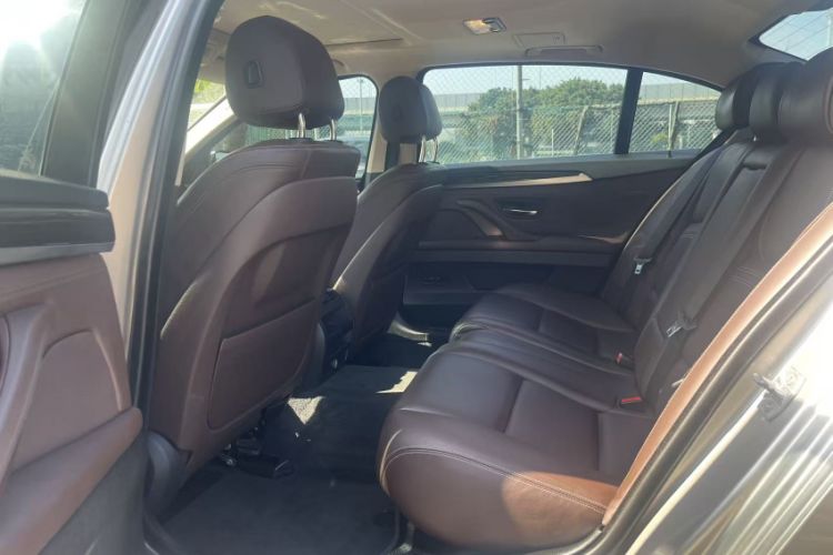 Used BMW 5 Series 2017 525Li Luxury Design Package Interior 3