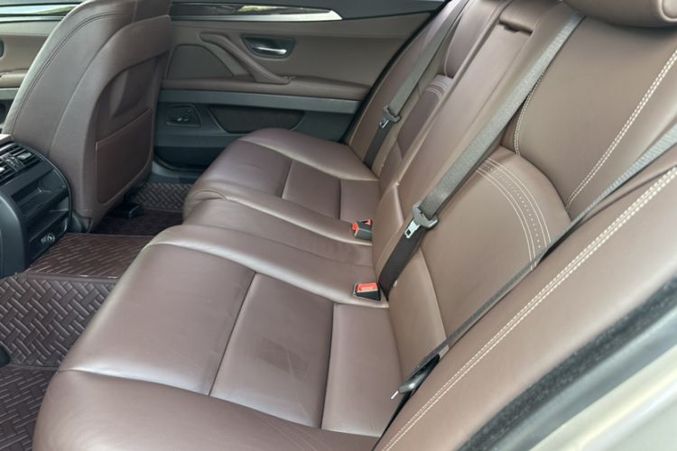 Used BMW 5 Series 2017 525Li Luxury Design Package Interior 4