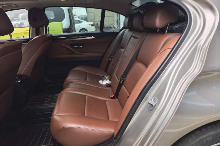 Used BMW 5 Series 2017 520Li Elegant Edition Interior 4