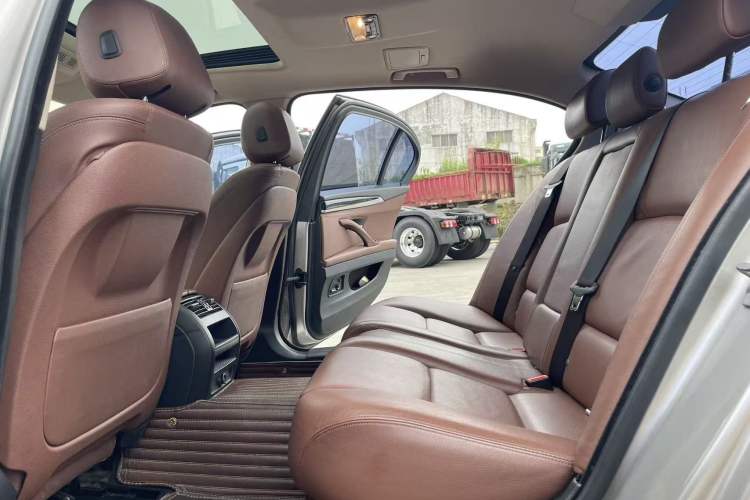 Used BMW 5 Series 2017 525Li Leading Model Interior 4