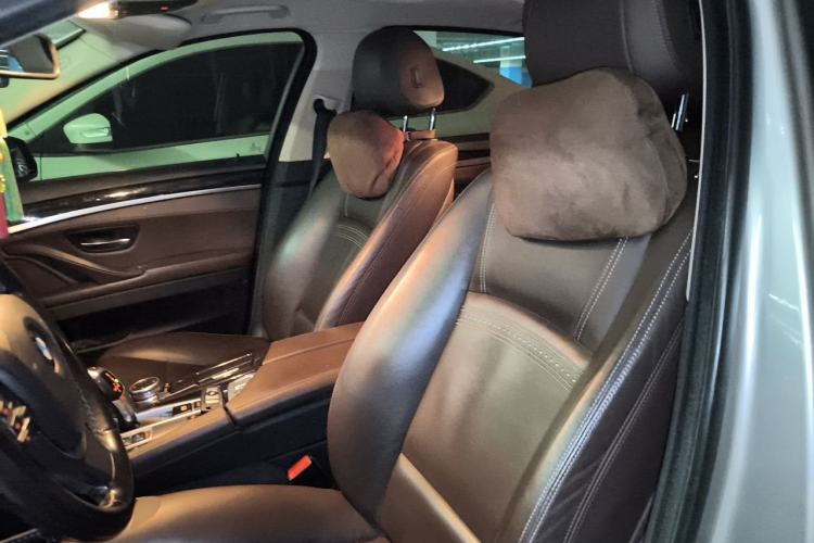 Used BMW 5 Series 2017 525Li Luxury Design Package Left Front Seat