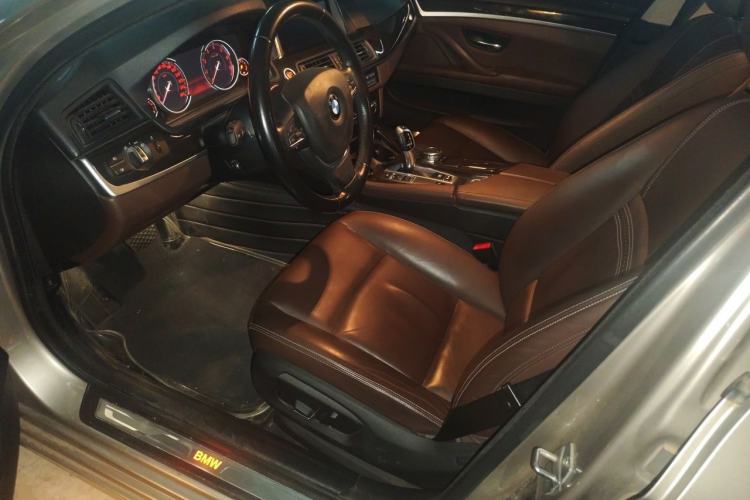 Used BMW 5 Series 2017 525Li Luxury Design Package Left Front Seat