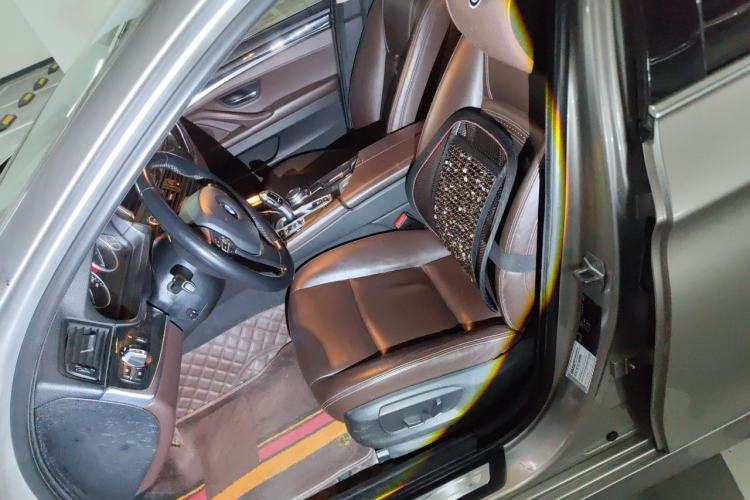 Used BMW 5 Series 2017 525Li Luxury Design Package Left Front Seat