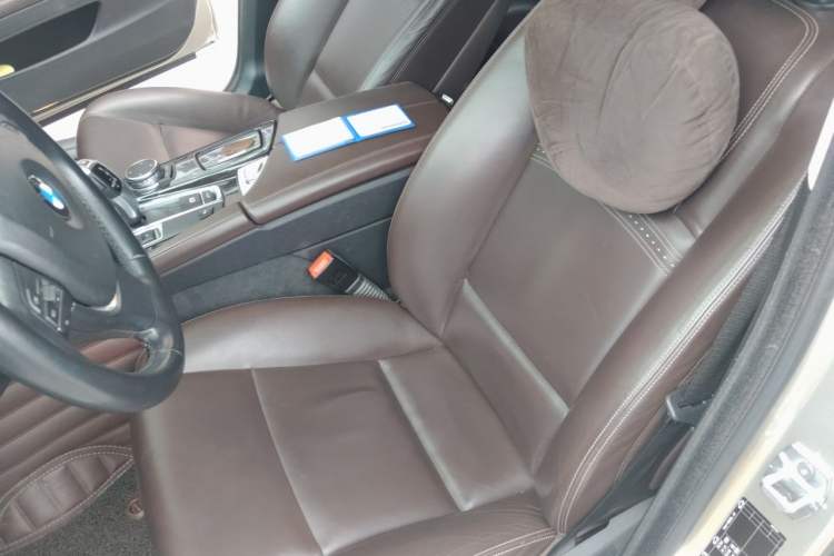 Used BMW 5 Series 2017 525Li Luxury Design Package Left Front Seat