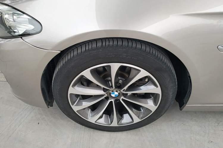 Used BMW 5 Series 2017 525Li Leading Model Left Front Wheel Hub