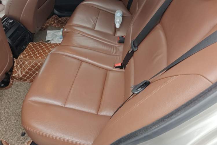 Used BMW 5 Series 2017 525Li Leading Model Left Rear Seat