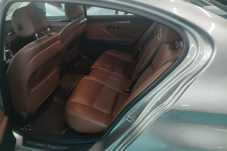 Used BMW 5 Series 2017 525Li Leading Model Left Rear Seat