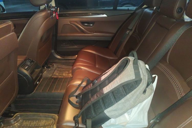 Used BMW 5 Series 2017 525Li Luxury Design Package Left Rear Seat