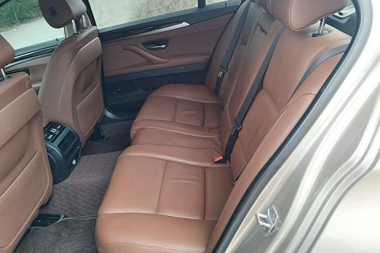 Used BMW 5 Series 2017 525Li Leading Model Left Rear Seat