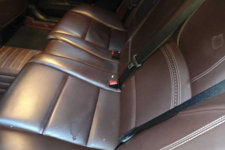 Used BMW 5 Series 2017 525Li Luxury Design Package Left Rear Seat