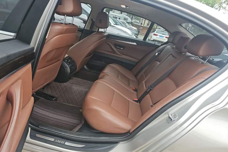 Used BMW 5 Series 2017 525Li Leading Model Left Rear Seat