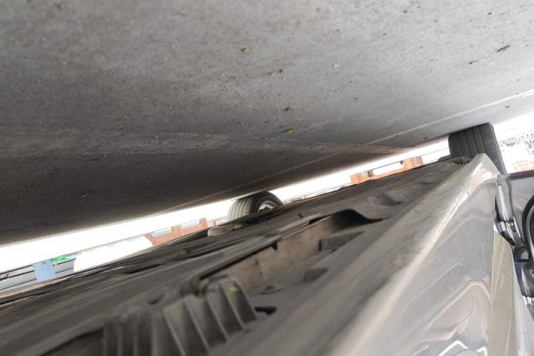 Used BMW 5 Series 2017 525Li Leading Model Left Side Sill