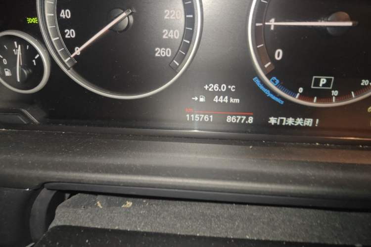 Used BMW 5 Series 2017 520Li Elegant Edition Odometer Close Up
