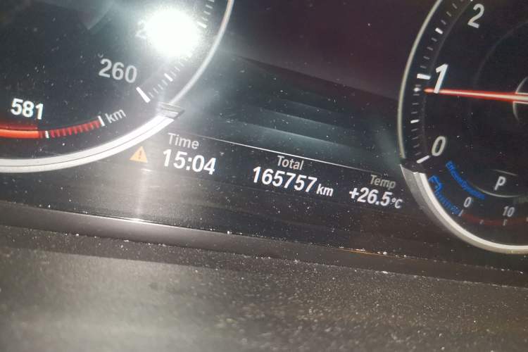 Used BMW 5 Series 2017 525Li Luxury Design Package Odometer Close Up