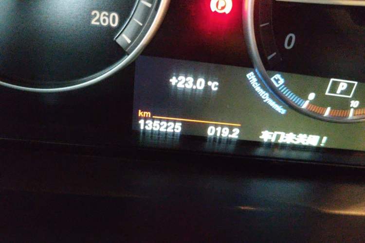 Used BMW 5 Series 2017 525Li Luxury Design Package Odometer Close Up