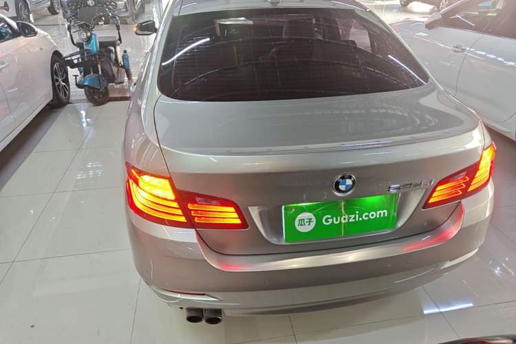 Used BMW 5 Series 2017 525Li Leading Model Rear