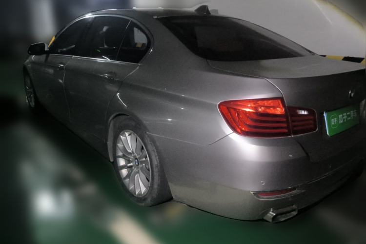 Used BMW 5 Series 2017 525Li Luxury Design Package Rear Left 45 Deg