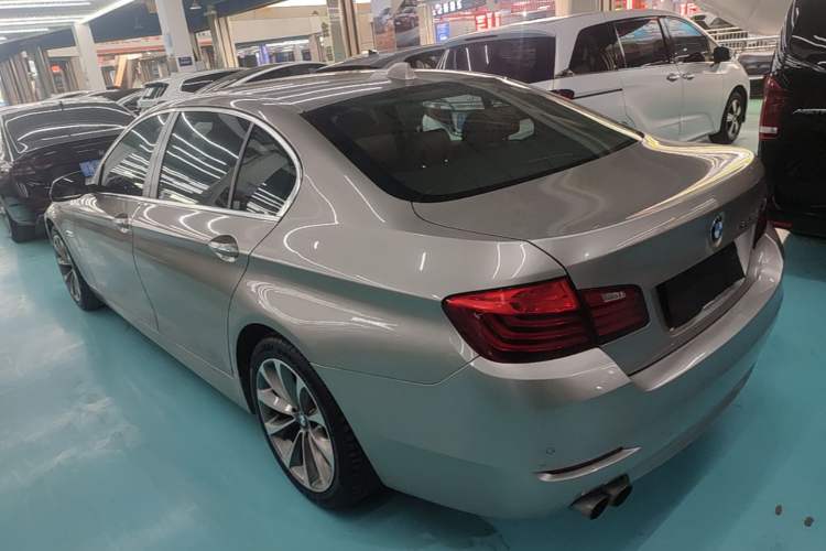 Used BMW 5 Series 2017 525Li Leading Model Rear Left 45 Deg