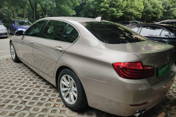 Used BMW 5 Series 2017 520Li Elegant Edition Rear Left 45 Deg