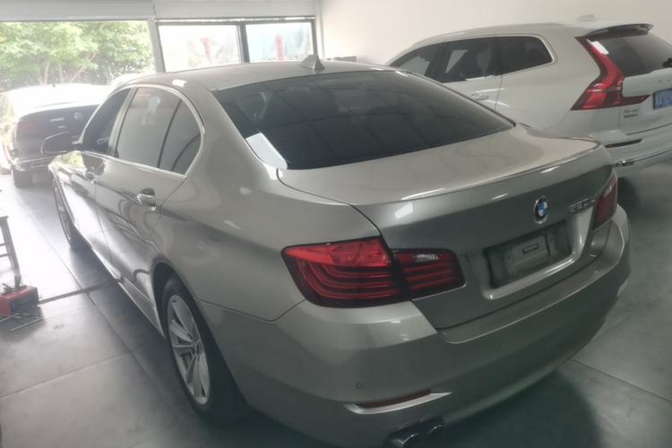 Used BMW 5 Series 2017 520Li Elegant Edition Rear Left 45 Deg
