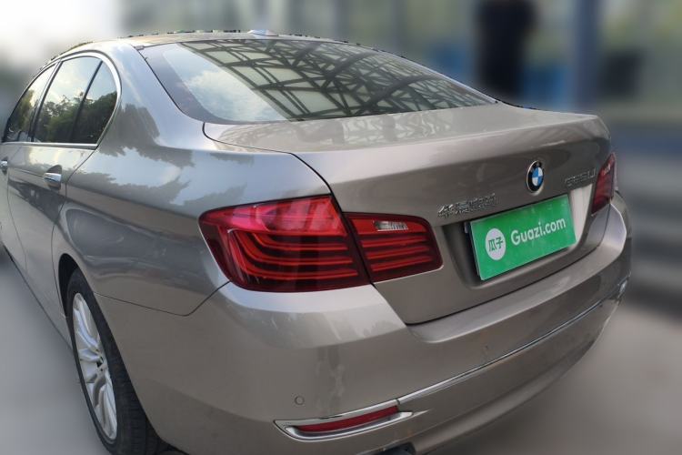 Used BMW 5 Series 2017 525Li Luxury Design Package Rear Left 45 Deg
