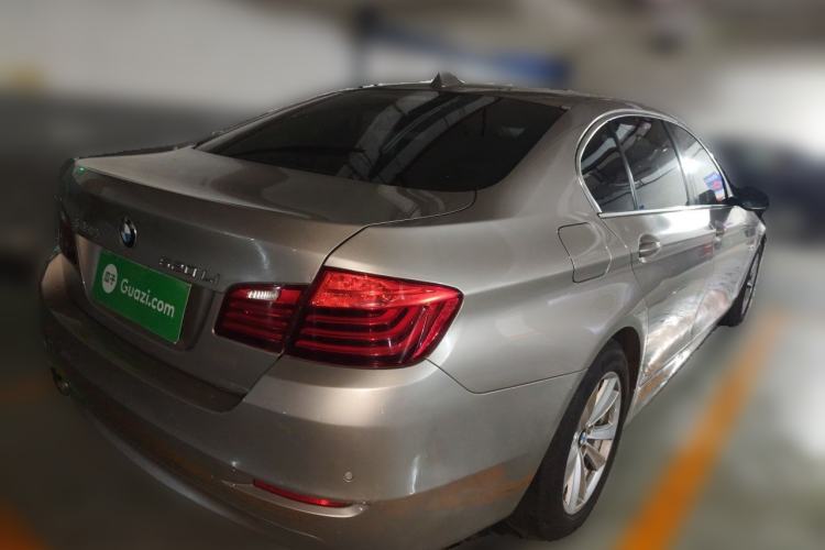 Used BMW 5 Series 2017 520Li Elegant Edition Rear Right 45 Deg