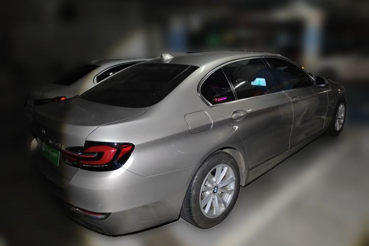 Used BMW 5 Series 2017 520Li Elegant Edition Rear Right 45 Deg