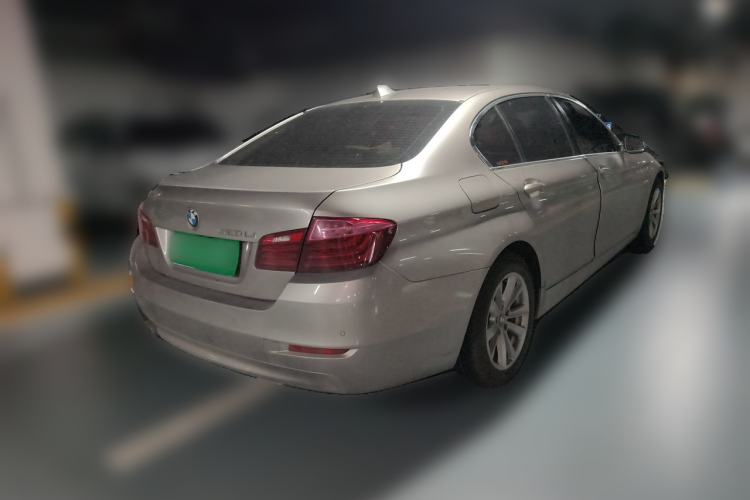 Used BMW 5 Series 2017 520Li Elegant Edition Rear Right 45 Deg