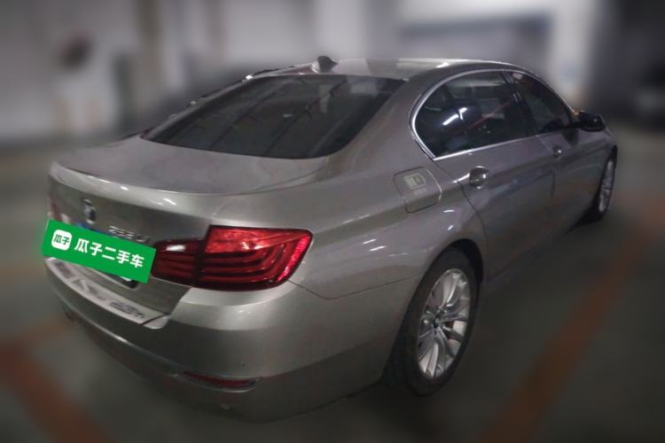 Used BMW 5 Series 2017 525Li Luxury Design Package Rear Right 45 Deg