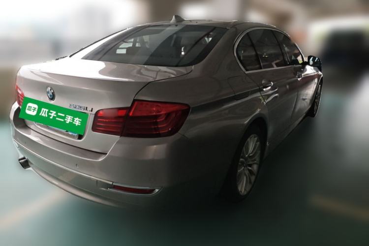 Used BMW 5 Series 2017 525Li Luxury Design Package Rear Right 45 Deg