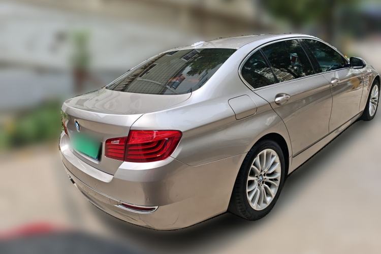 Used BMW 5 Series 2017 525Li Luxury Design Package Rear Right 45 Deg