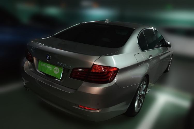 Used BMW 5 Series 2017 525Li Leading Model Rear Right 45 Deg